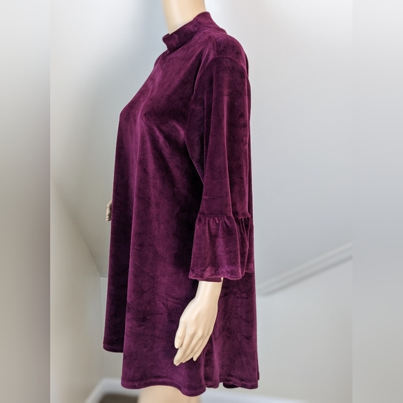 Velvet Merlot Plush Bell Sleeved Dress XL - Picture 2 of 7